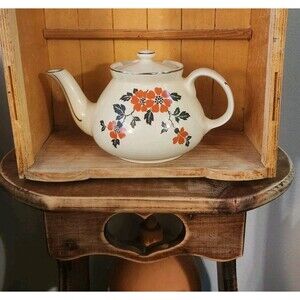 Uranium Glazed Red Poppy TEAPOT VTG  HALL's Superior Quality Kitchenware RETRO